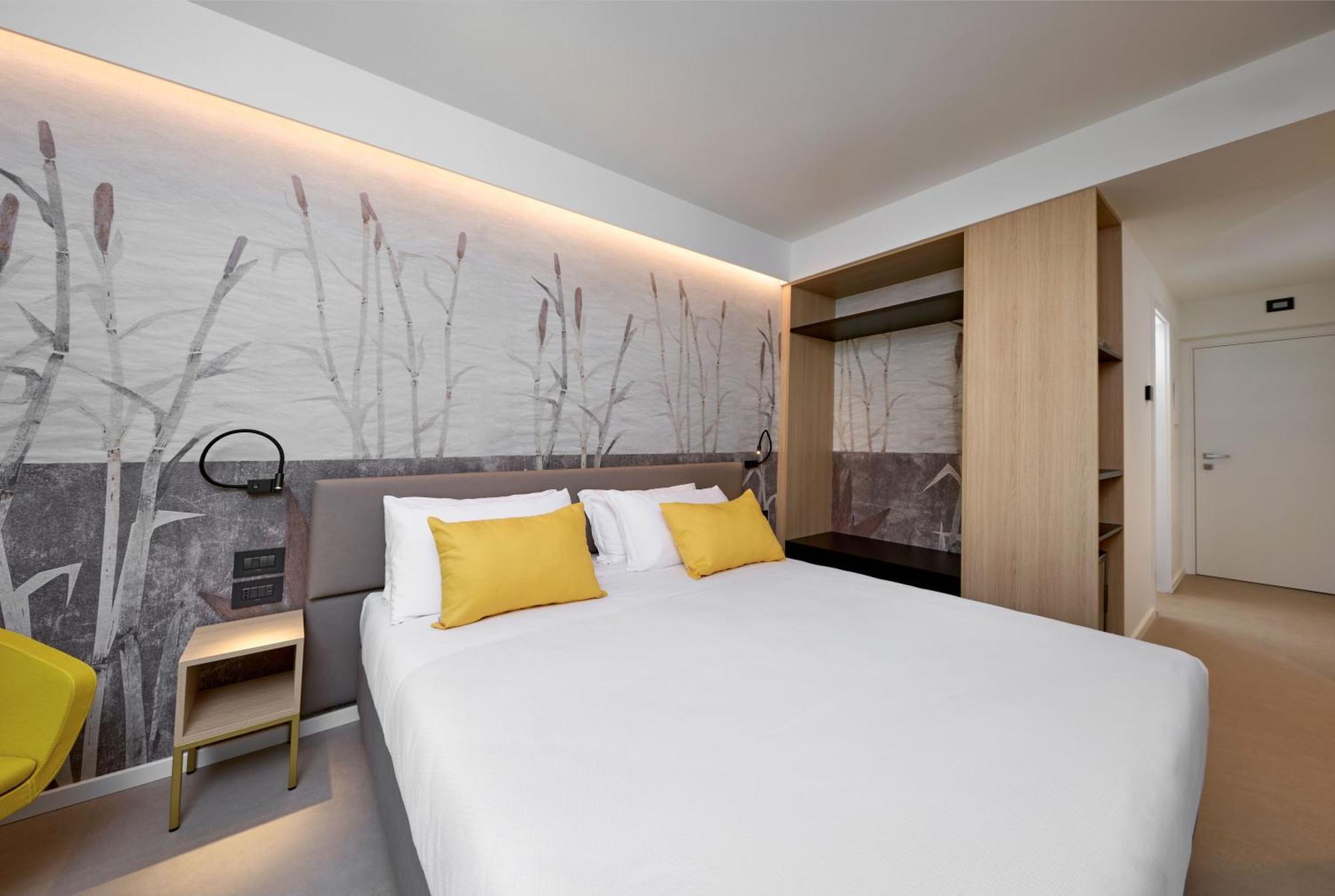 Hotel Royal Village ลีโมเนซุลการ์ดา ภายนอก รูปภาพ